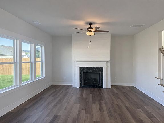 3rd image of 8298 Shrewsbury Ln #27