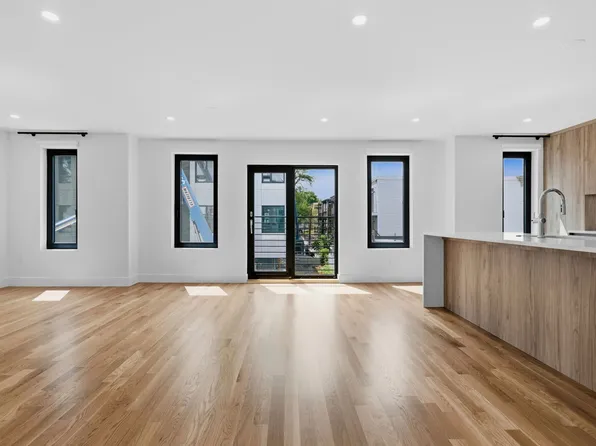 6 Devine Way, Boston, MA