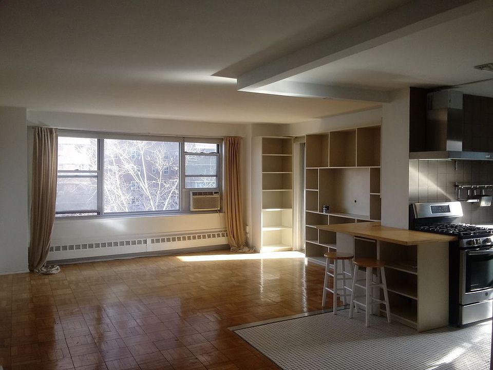 1st image of 570 Grand St #503