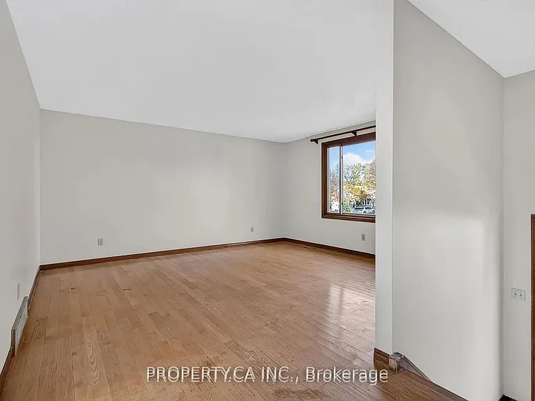 194 Merritt Ave — Photo 7