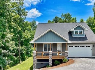 14 Cider Hill Ln, Hendersonville, NC 28792