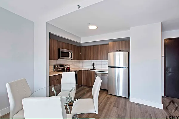 Rented by ERNY LLC | media 22