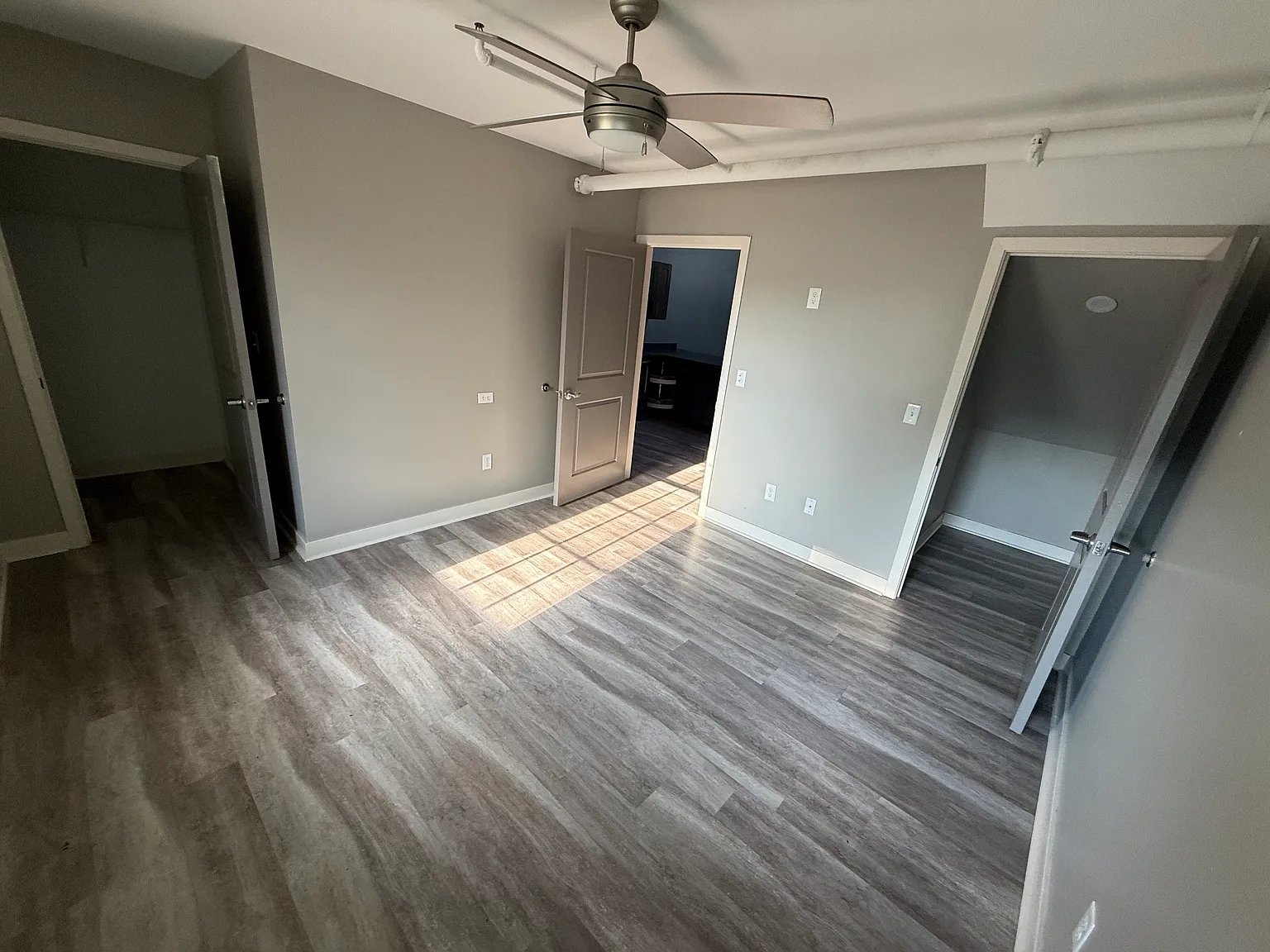 2 bed, 1700 sqft, $1,800 — Photo 3