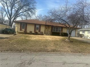 5514 Ripley St, Saint Joseph, MO 64506