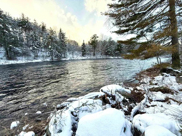 55 Zwicker Mill Rd, Lunenburg, NS B0R 1E0