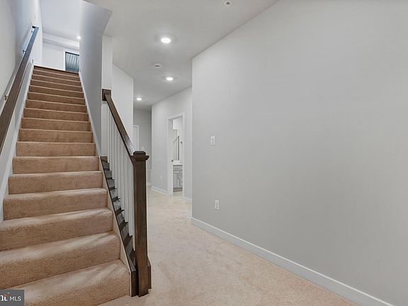 4th image of 6004 Stoneroller St