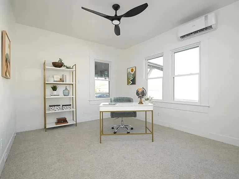 1214 E Drexel Ave — Photo 2