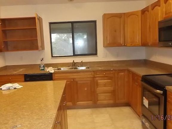 3rd image of 7612 Colebrook Dr