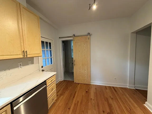 454 N Highland Ave NE #1 — Photo 5