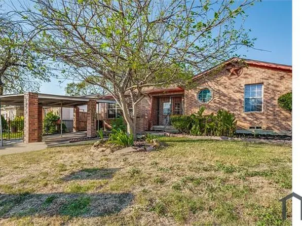 7911 Komalty Dr, Dallas, TX 75217