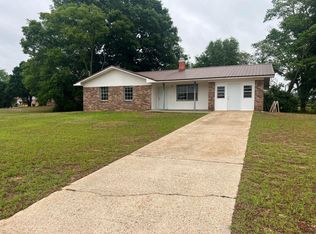 251 Alberta Dr, Ozark, AL 36360