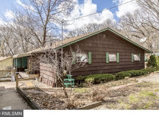 313 Warwick Ln, Willernie, MN 55090