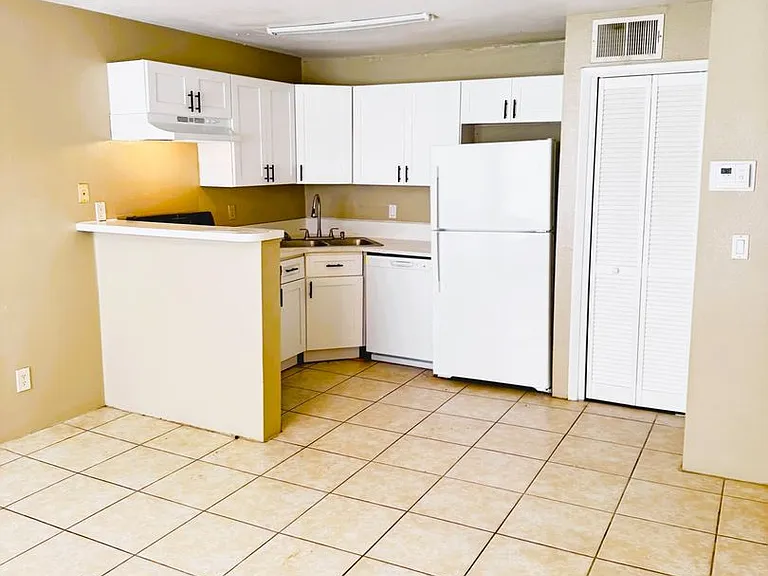 4760 Walden Cir #531 — Photo 17