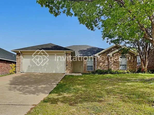 619 Saint Eric Dr, Mansfield, TX 76063