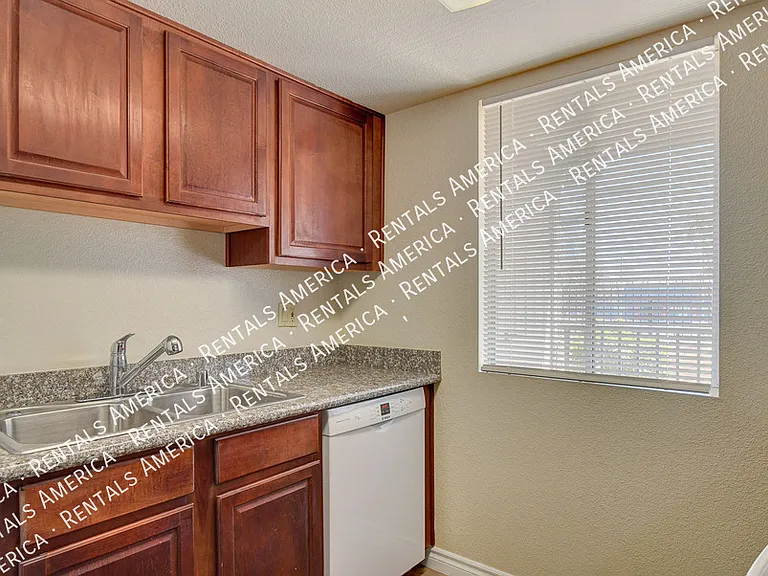 4310 Sandy River Dr #67 — Photo 9