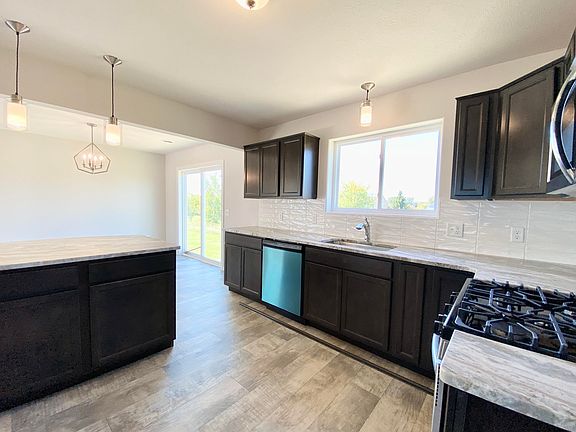 5th image of 4257 Old Farm Dr