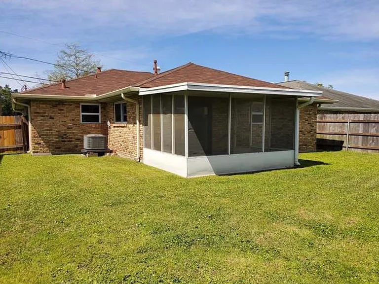4901 Alexander Dr — Photo 13