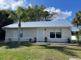 971 9th St SW, Naples, FL 34117