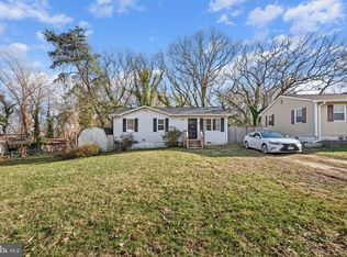 26420 Hillendale Rd, Hollywood, MD 20636