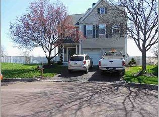 206 Pony Ln, Schwenksville, PA 19473