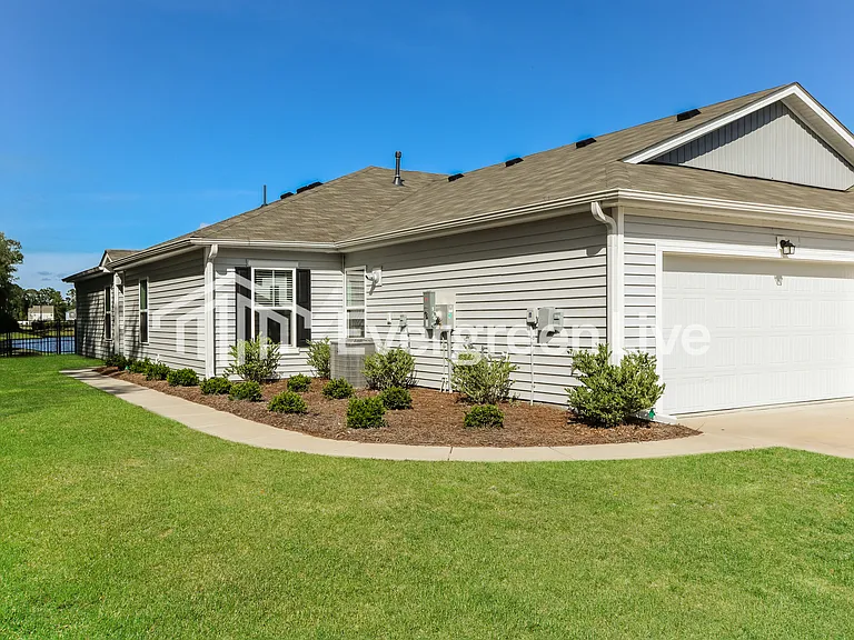 2228 Courtina Way — Photo 3