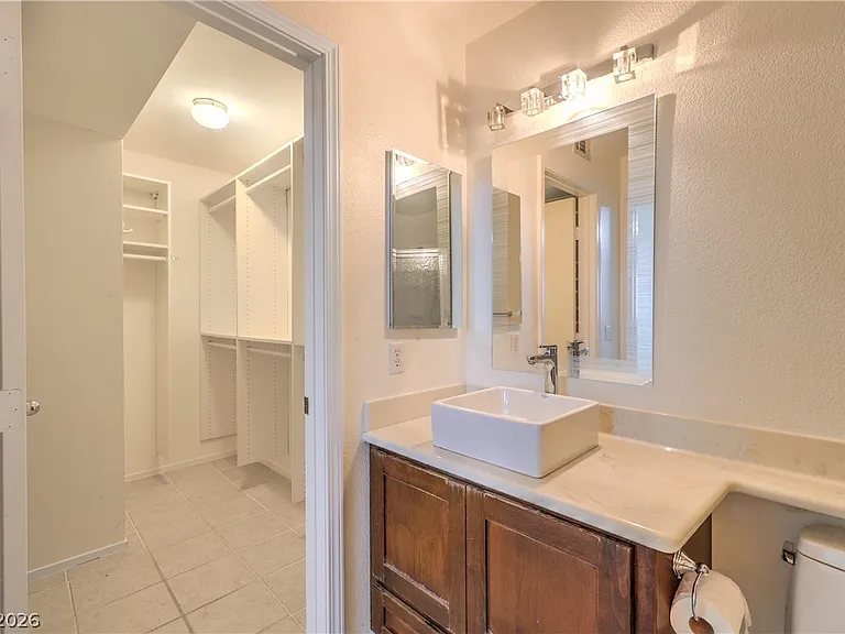 8136 Autumn Star Ave — Photo 12
