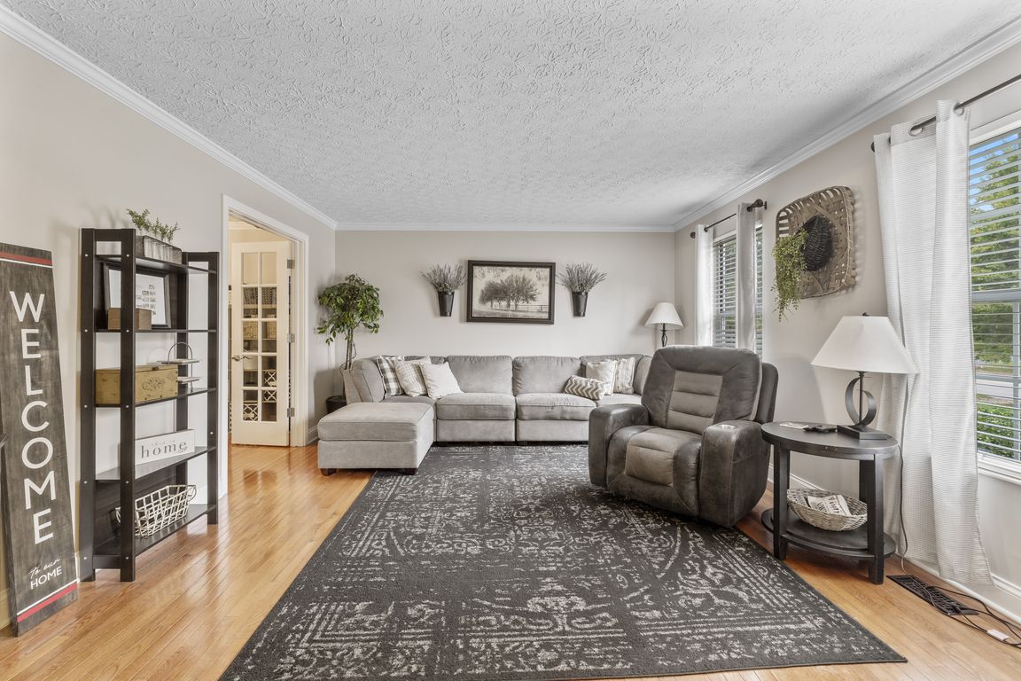 next background image