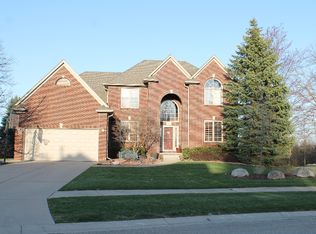 1385 Tulberry Cir, Rochester, MI 48306