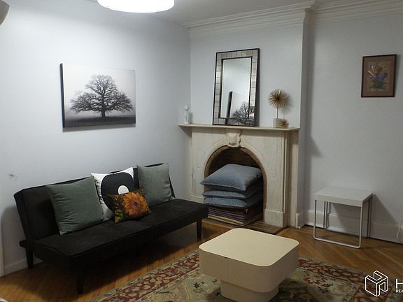2nd image of 87 Magnolia Ave #1