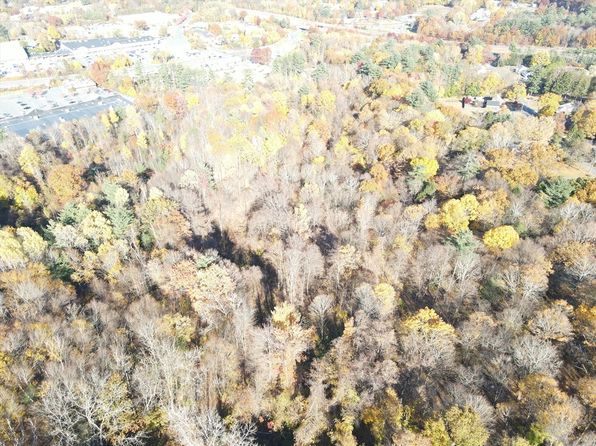 166 S Shelburne Rd, Greenfield, MA 01301