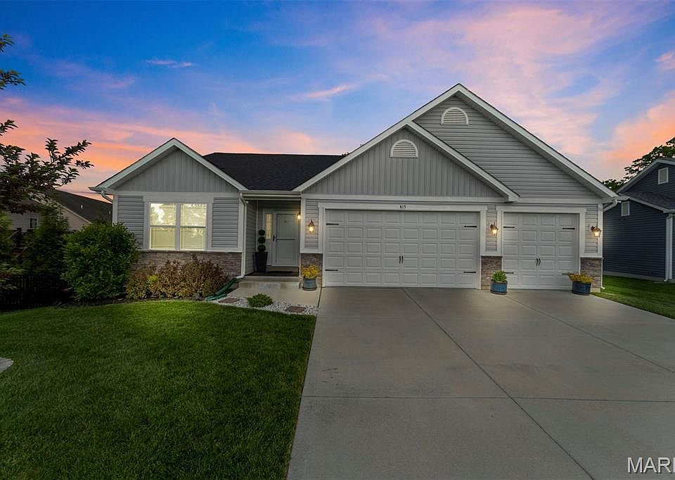 1st image of 415 Knothole Ln