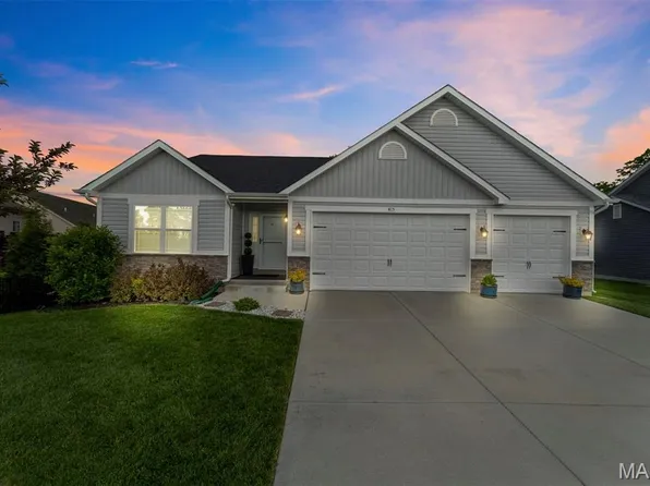 415 Knothole Ln, Wentzville, MO 63385