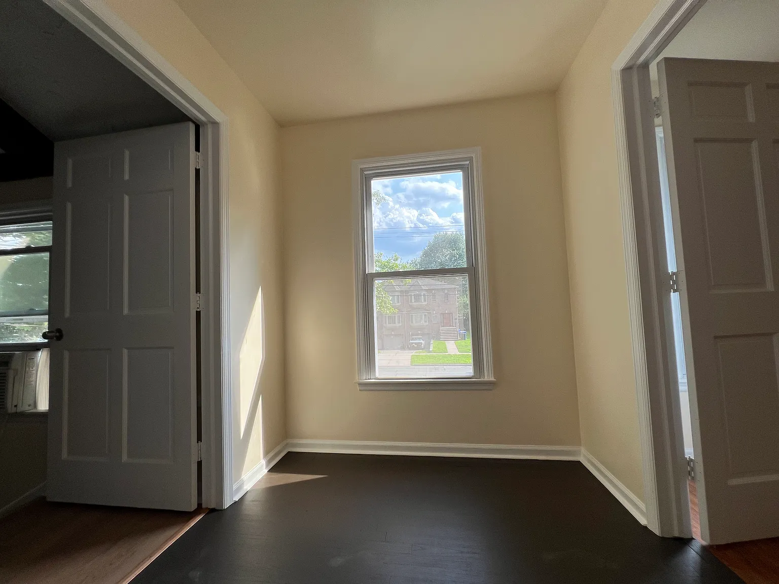 3 bed, $4,200 — Photo 4
