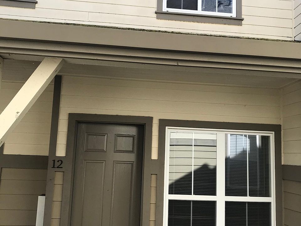 1st image of 12 Flora Ln #12