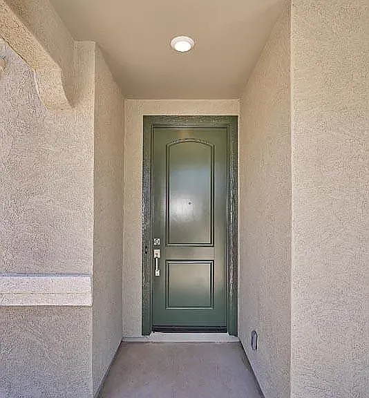 1491 S Loren Ln — Photo 2