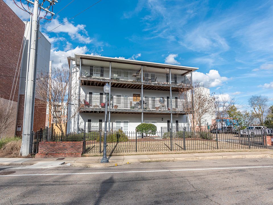 1st image of 801 University Dr #B-9