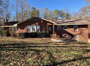 707 N Walnut St, Seneca, SC 29678