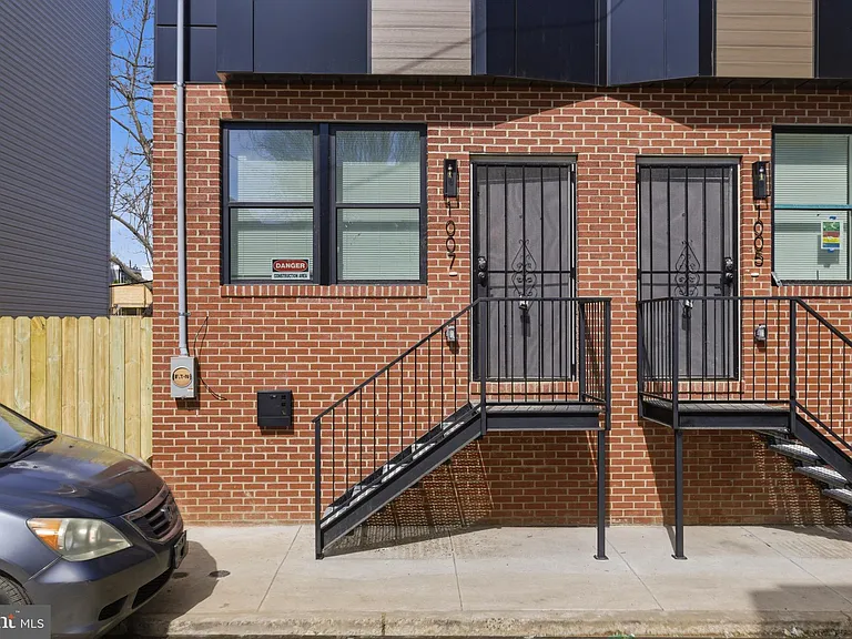 1025 W Orleans St — Photo 25