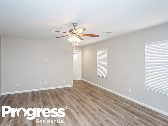 5th image of 981 Harbor Ave