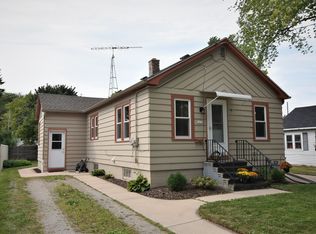 1415 Berger St, Oshkosh, WI 54902