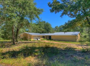 86 Peacock Rd, Defuniak Springs, FL 32433