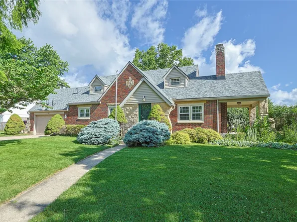 103 Chatham Dr, Kettering, OH 45429