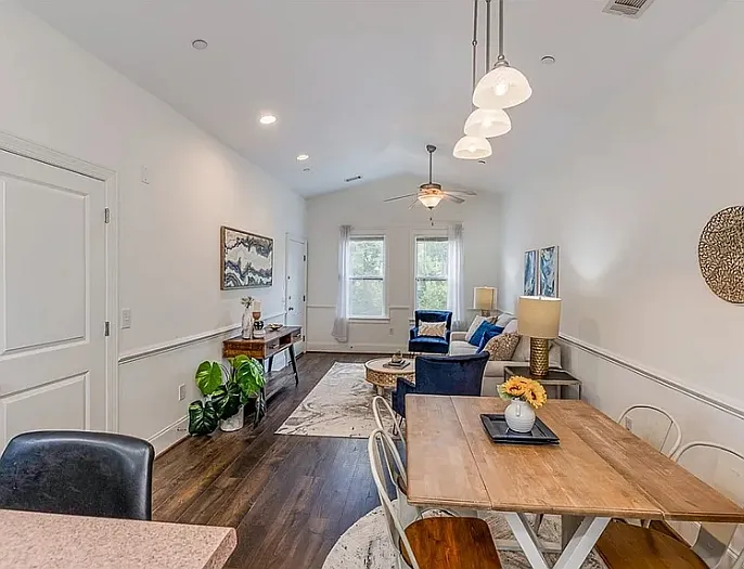 204 E Park Ave #203 — Photo 5