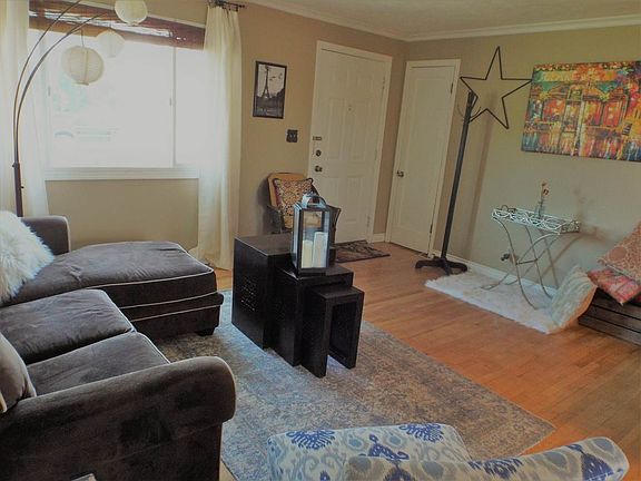 4th image of 1311 E Lacrosse Ave
