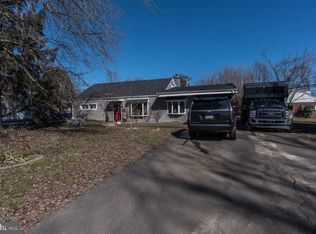 2601 Castle Dr, Bensalem, PA 19020