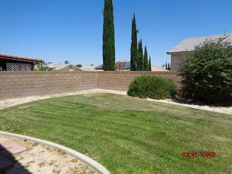 2045 W Avenue J #7 — Photo 28