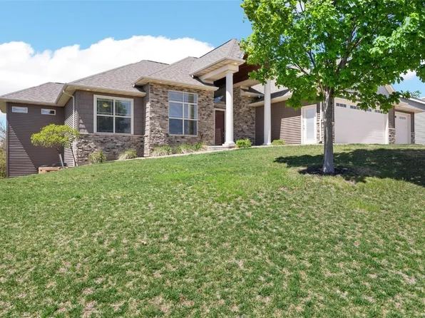 4116 Pro Farmer Rd SW, Cedar Rapids, IA 52404