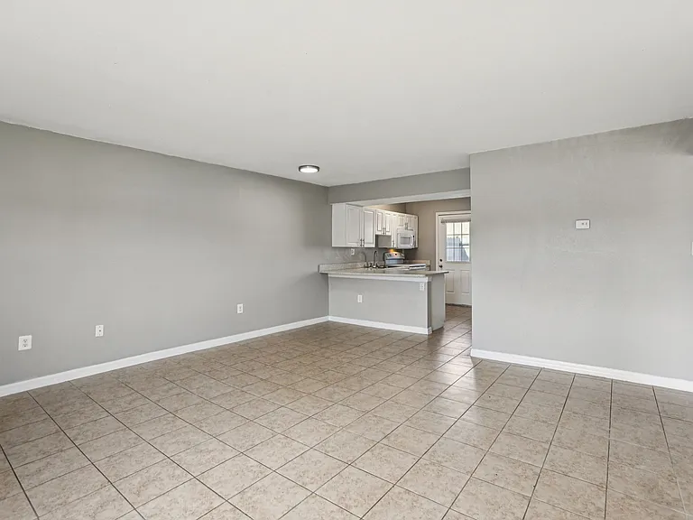 Serenity Lake Apartments — Photo 54