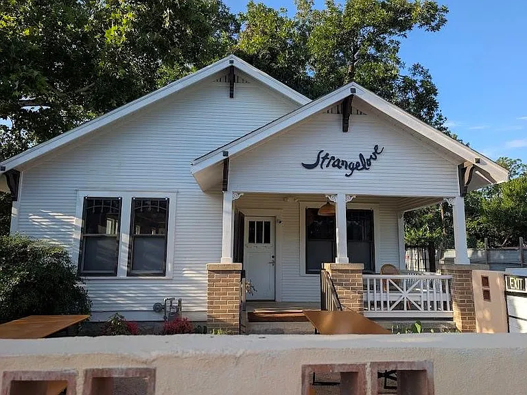 2506 E Cesar Chavez St — Photo 33