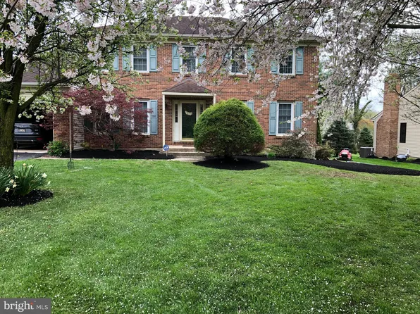 519 Langwater Dr, Newark, DE 19711